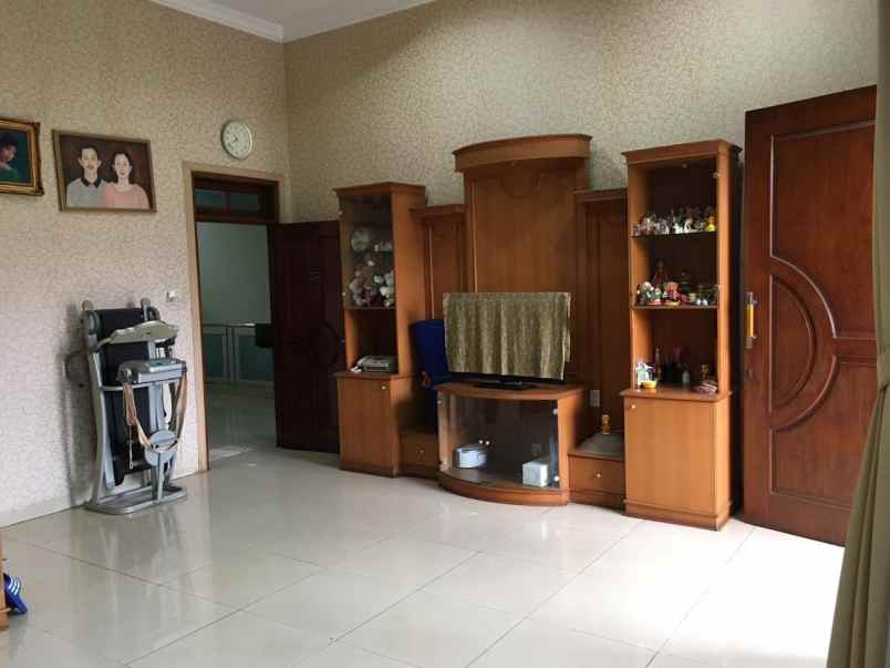 jual rumah taman palem lestari jak bar
