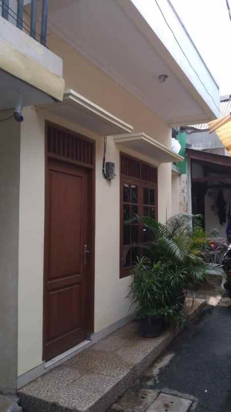 kos putra putri dekat stasiun mrt cipete