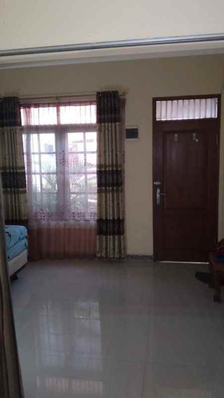 kos putra putri dekat stasiun mrt cipete