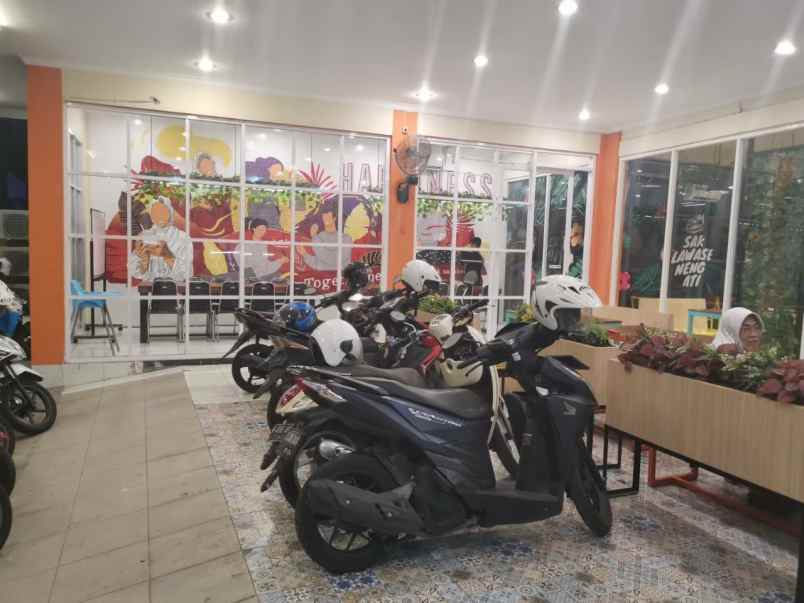 lahan usaha raya menur 1 lantai surabaya timur