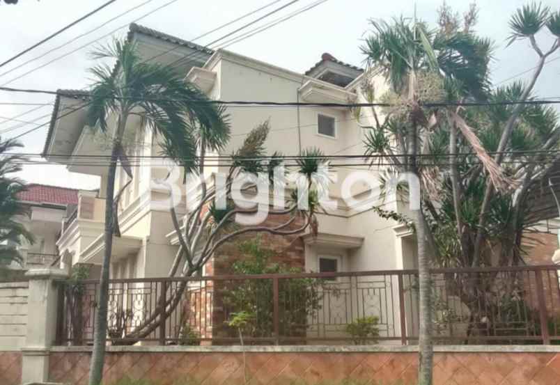 mulyosari rumah hook mewah 2 lantai siap huni