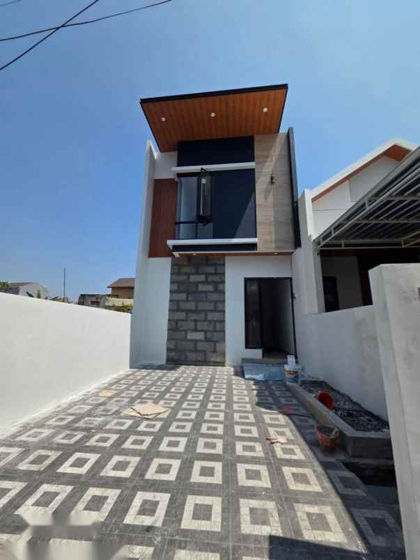 murah 3 kamar 2 lantai rumah gress siap huni rungkut