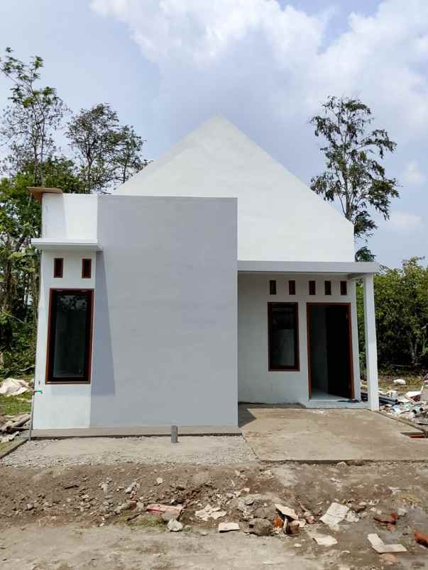 perumahan subsidi sanankulon blitar centong regency