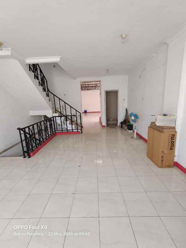 ruko 3lt luas 5x18 90m aralia hi harapan indah bekasi