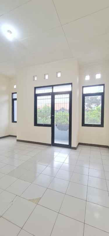 ruko baru renov taman holis indah dekat bpk bandung