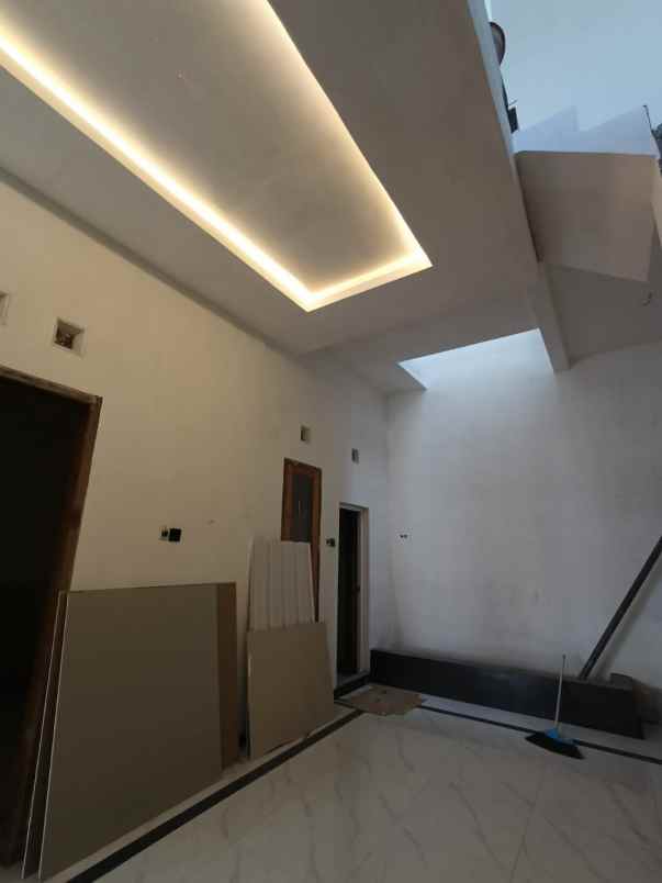 rumah 1 lantai siap huni di sawojajar