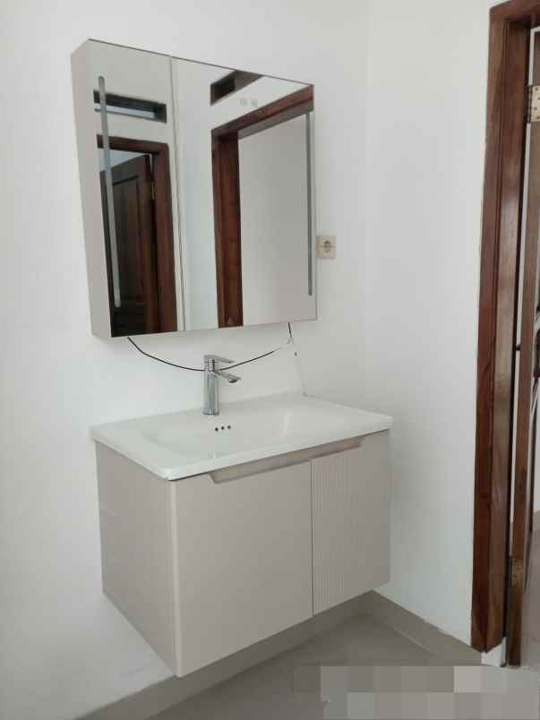 rumah 2 lantai dekat alun alun ujungberung bandung