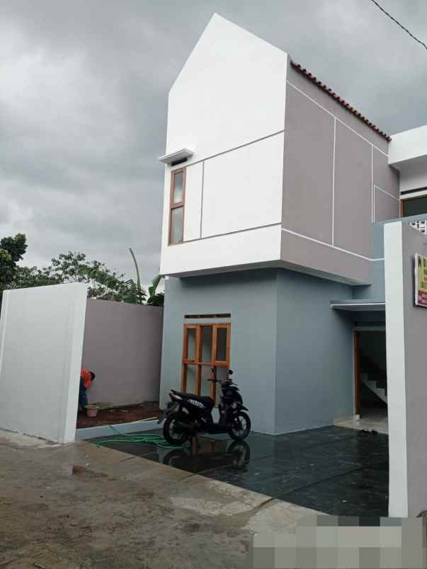 rumah 2 lantai dekat alun alun ujungberung bandung