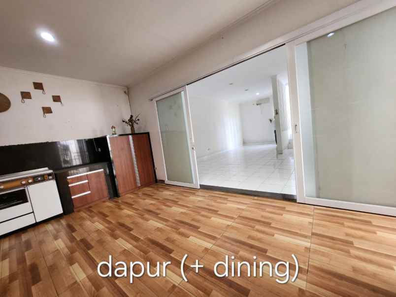rumah 2 lantai di kota wisata cibubur samping taman