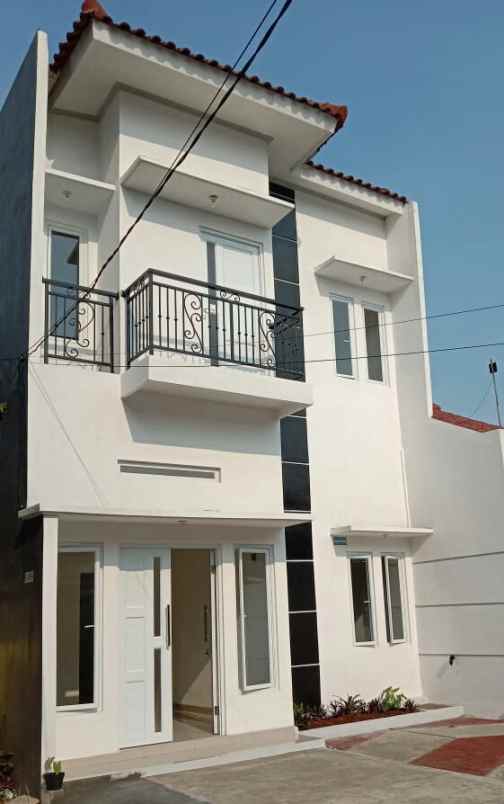rumah 2 lantai di sukmajaya depok