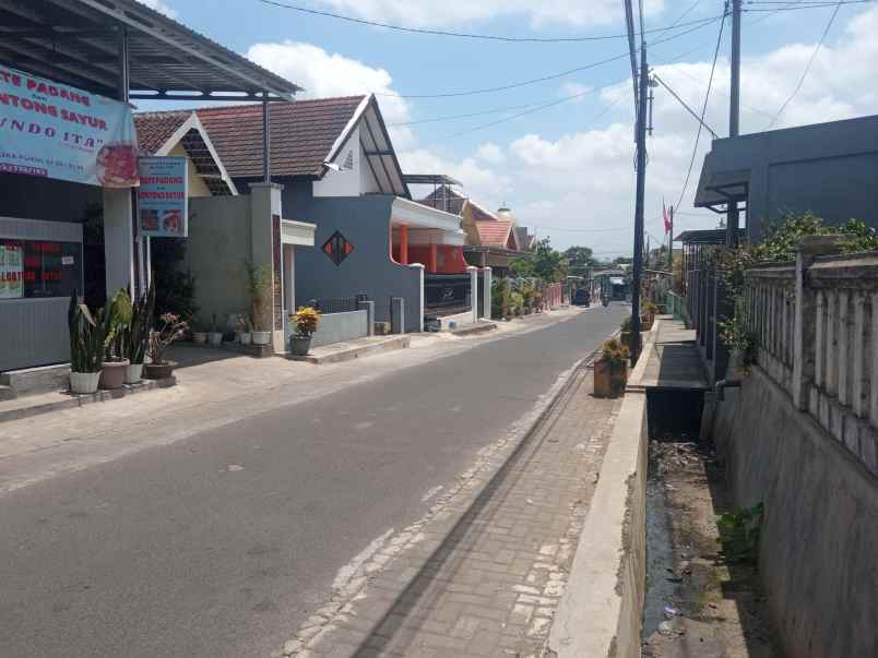 rumah 2 lantai dijual cepat