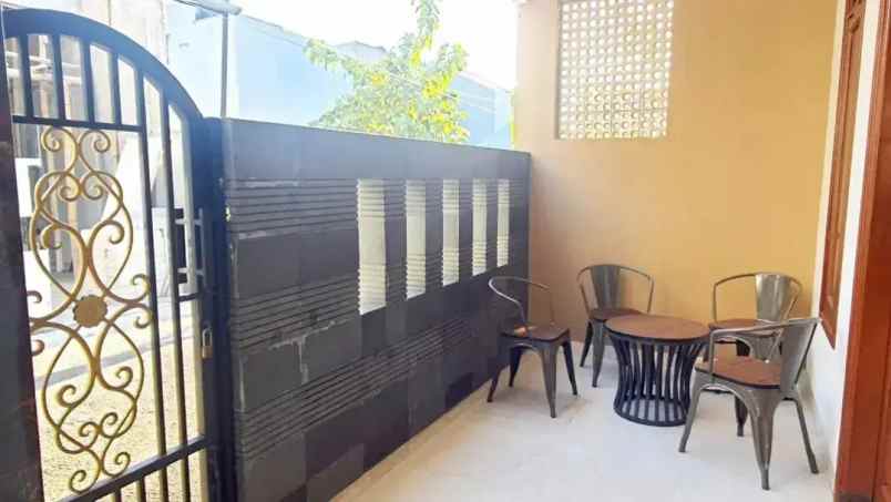 rumah 2 lantai minimalis modern jakarta timur