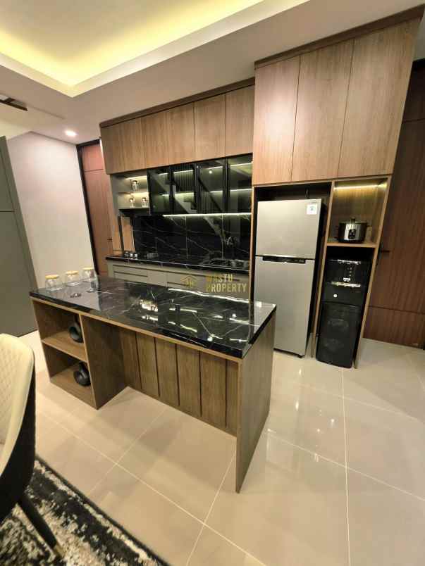 rumah 2 lantai modern dekat stadion maguwoharjo sleman