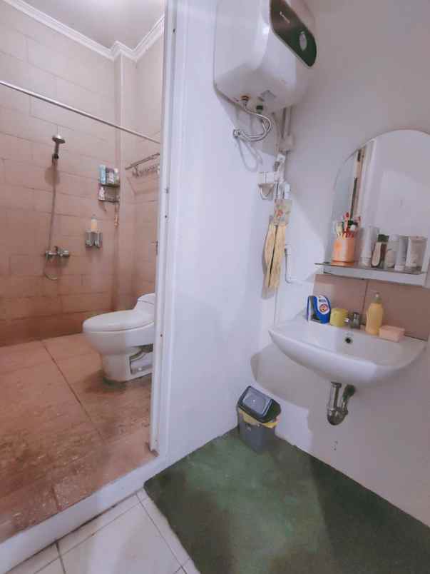 rumah 2 lantai strategis di antapani harga terjangkau