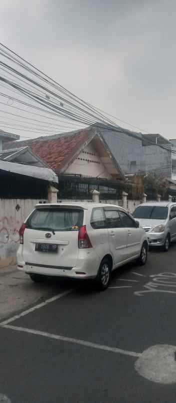 rumah 2 lt strategis dijual masih di pakai