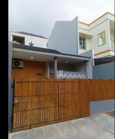 rumah bagus di duta harapan bekasi siap huni c0442