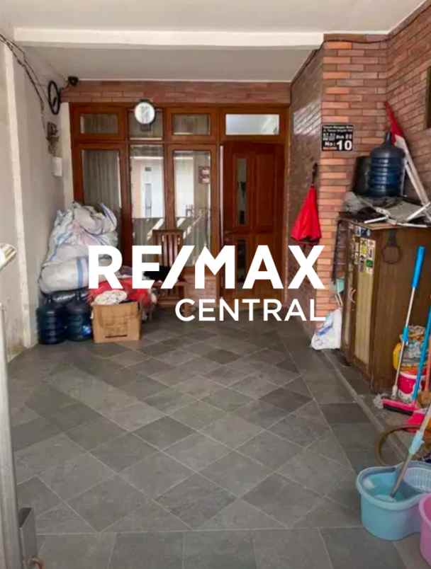 rumah bagus shm ditaman harapan baru bekasi