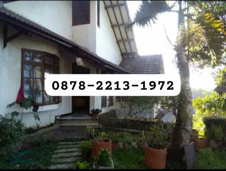 rumah bagus untuk villa dan resto di dago atas bandung