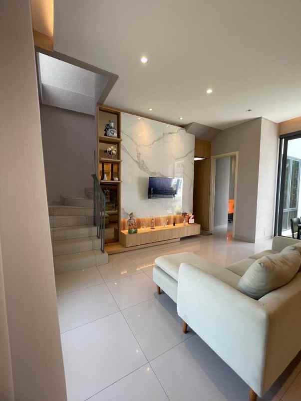 rumah baru bsd siap huni dp 0 free biaya kpr ppn shm