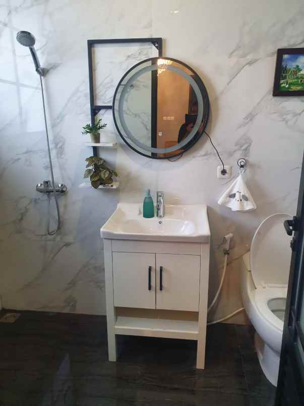 rumah baru di citraland ada kolam renang