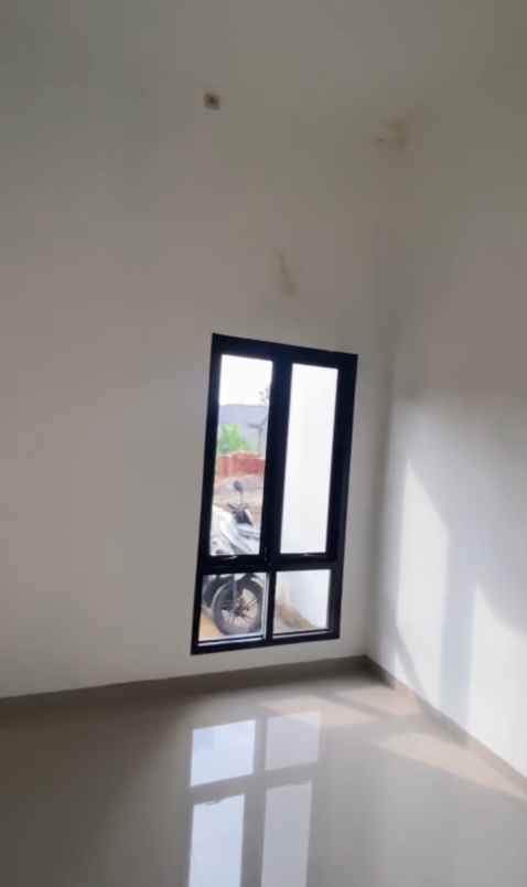 rumah baru siap huni dalam cluster di cipayung depok