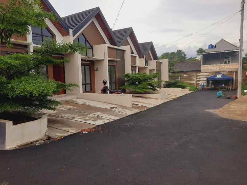 rumah baru siap huni di pocis tangerang selatan