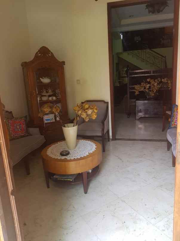 rumah bendungan hilir jakarta pusat