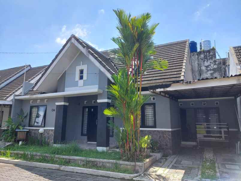 Rumah Cantik Siap Huni Dekat Jogja City Mall