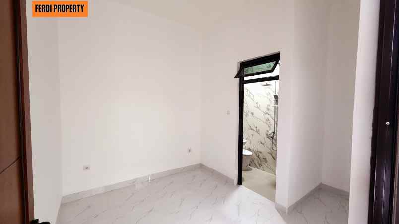 rumah cantik siap huni leuwinanggung tapos