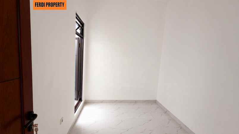 rumah cantik siap huni leuwinanggung tapos