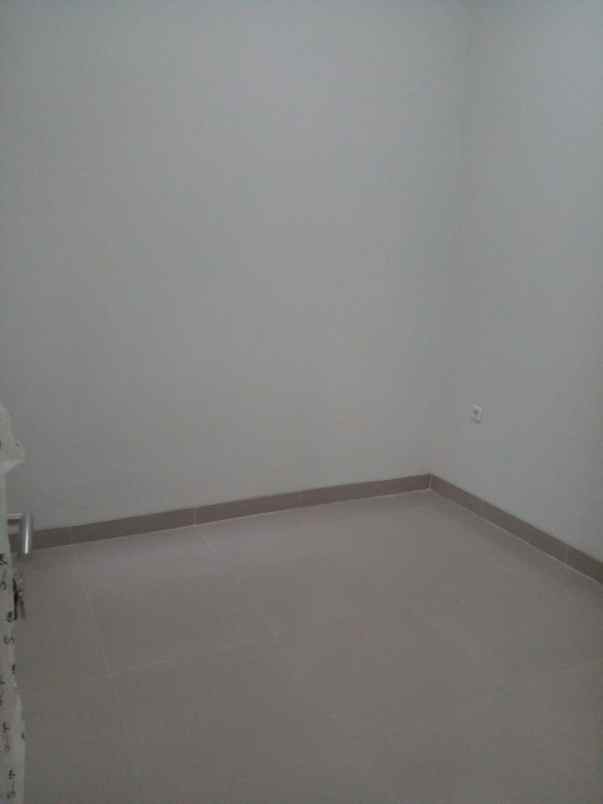 rumah cilebut tanpa bank 900 stasiun krl