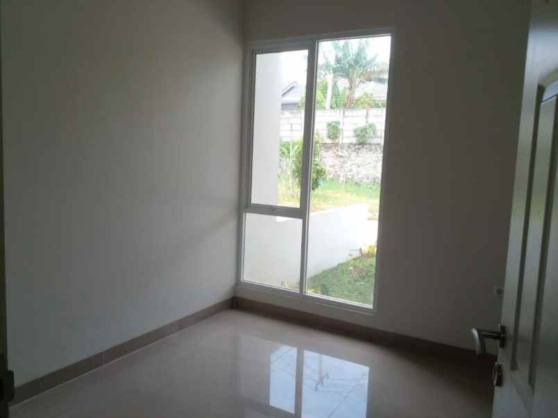 rumah cilebut tanpa bank 900 stasiun krl