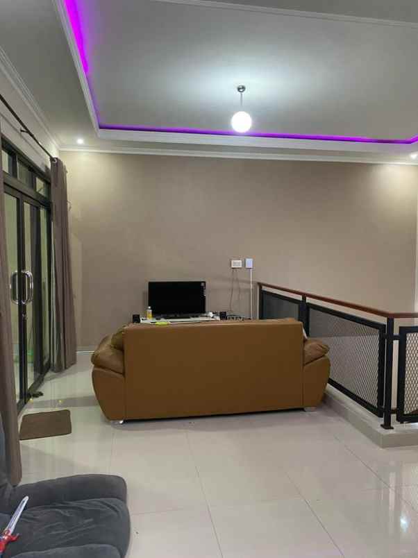 rumah di komplek pharmindo cijerah