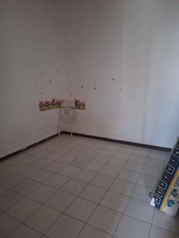 rumah di nginden surabaya timur