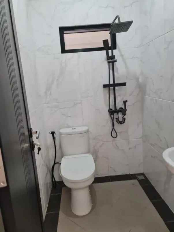 rumah dijual jatiwaringin pondok gede bekasi