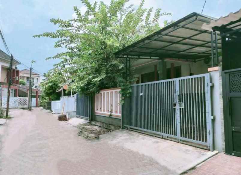 rumah dijual komplek elite galaxy pekayon