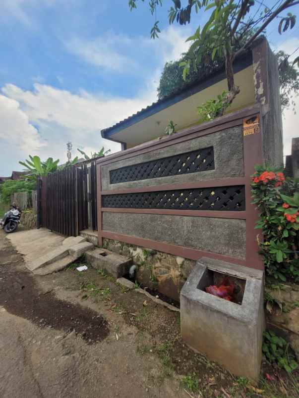 rumah dikontrakan bu hj entin