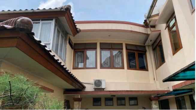 rumah elite gunung batu dekat tol pasteur hadap barat