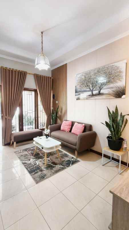 rumah full furnished cuma rp550 juta