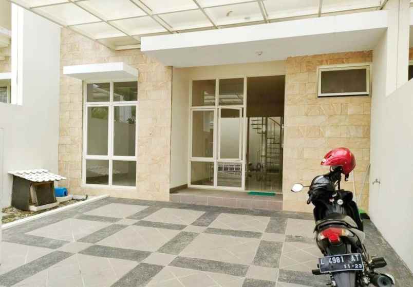 rumah griya galaxy minimalis siap huni