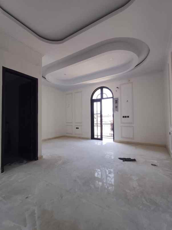 rumah jakarta selatan jati padang