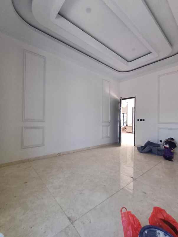 rumah jakarta selatan jati padang