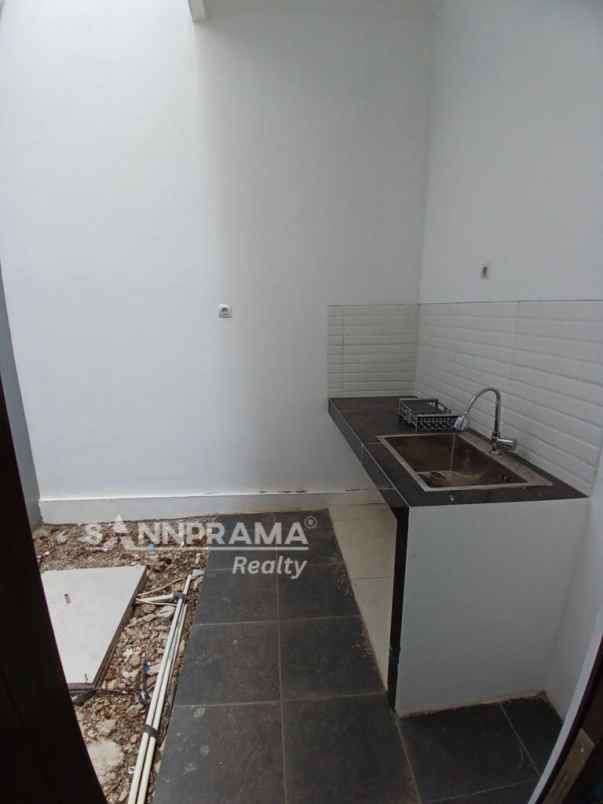 rumah japan scandinavian pengasinan depok rn