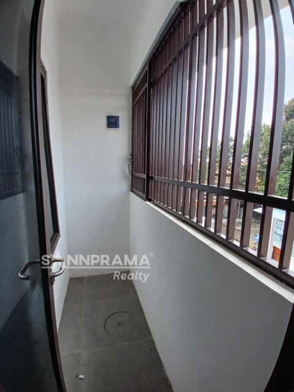 rumah japan scandinavian pengasinan depok rn