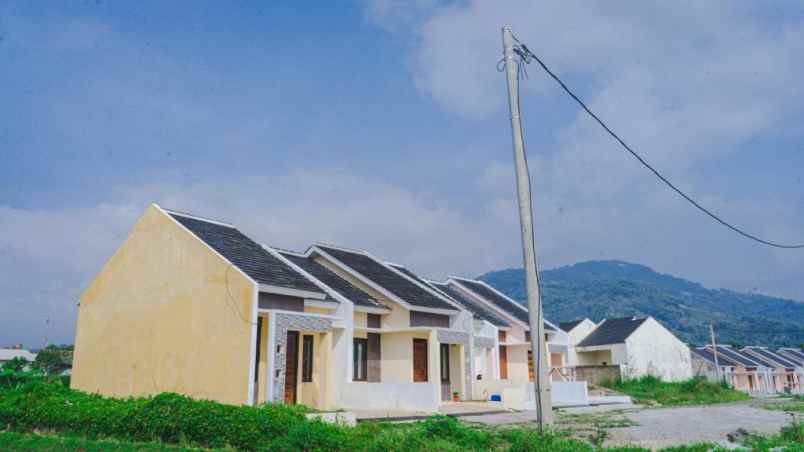 rumah jl lembur awi pakutandang