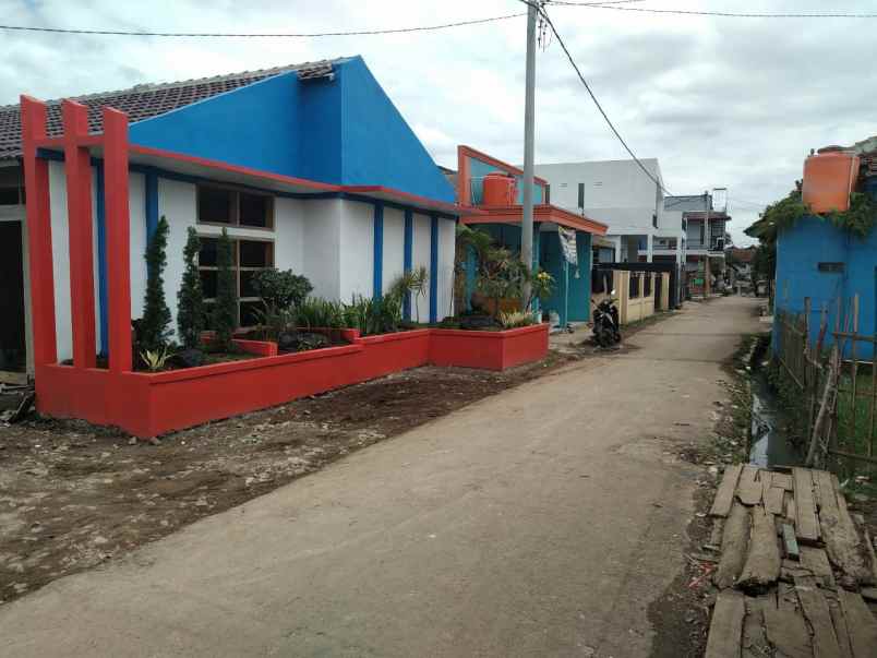 rumah jl panuusan bojong malaka