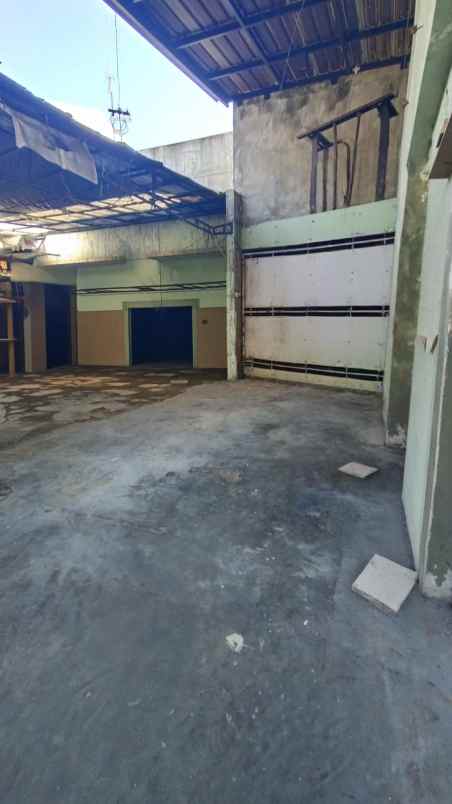 rumah klampis dekat galaxy mall araya manyar merr krl