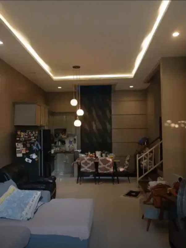 rumah komplek jati bening baru