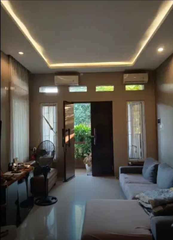 rumah komplek jati bening baru