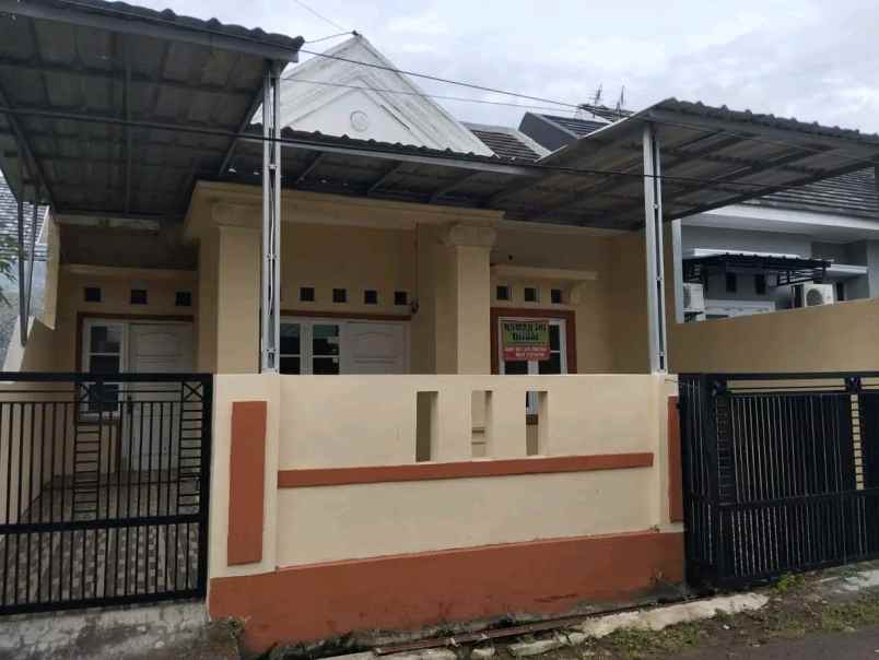 rumah komplex siap huni tengah kota
